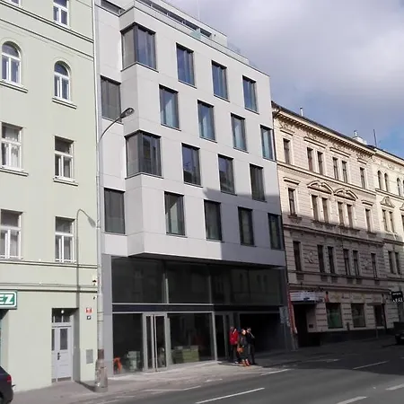 Elen'S Apartments Prague - Free Garage Parking Apartment *