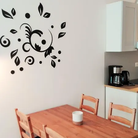Elen'S Apartments Prague - Free Garage Parking