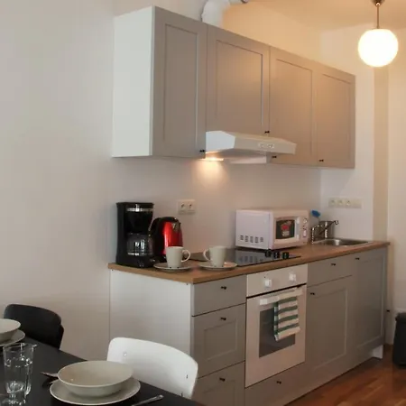 Elen'S Apartments Prague - Free Garage Parking *