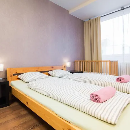 Elen'S Apartments Prague - Free Garage Parking