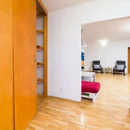 Apartment Elen'S Apartments Prague - Free Garage Parking
