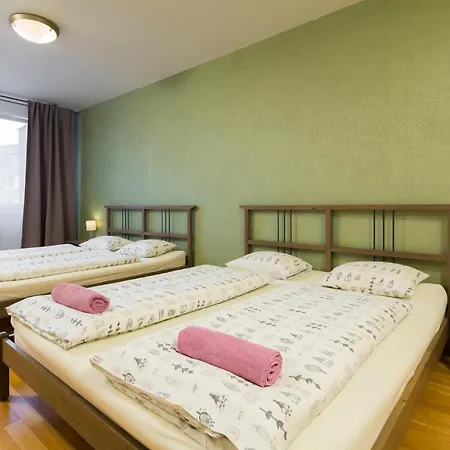 Elen'S Apartments Prague - Free Garage Parking *