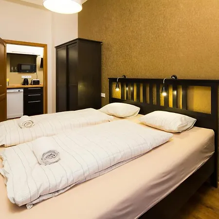 Elen'S Apartments Prague - Free Garage Parking Apartment Prag