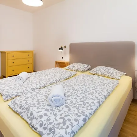 Elen'S Apartments Prague - Free Garage Parking * Prag