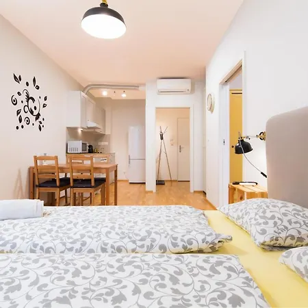 Apartment Elen'S Apartments Prague - Free Garage Parking Prag