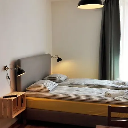 Elen'S Apartments Prague - Free Garage Parking